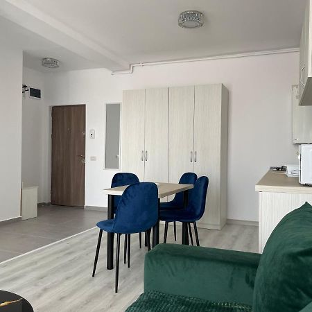 Aquazure Studio Residence 那沃达利 外观 照片