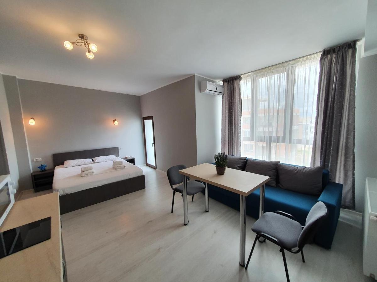 Aquazure Studio Residence 那沃达利 外观 照片
