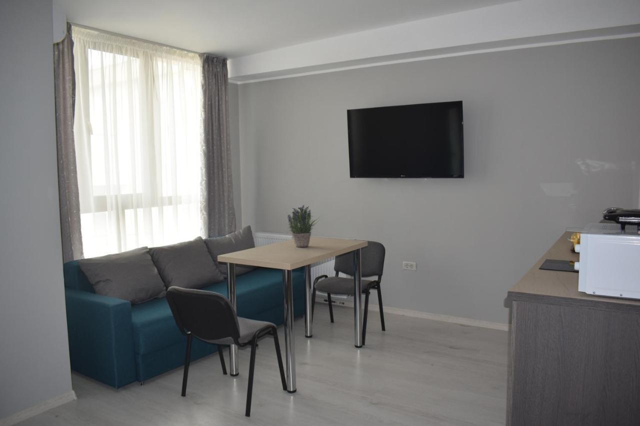 Aquazure Studio Residence 那沃达利 外观 照片