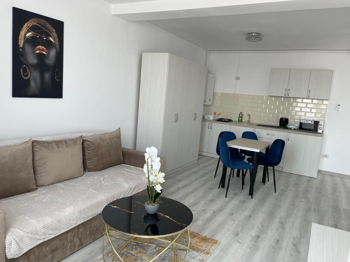Aquazure Studio Residence 那沃达利 外观 照片