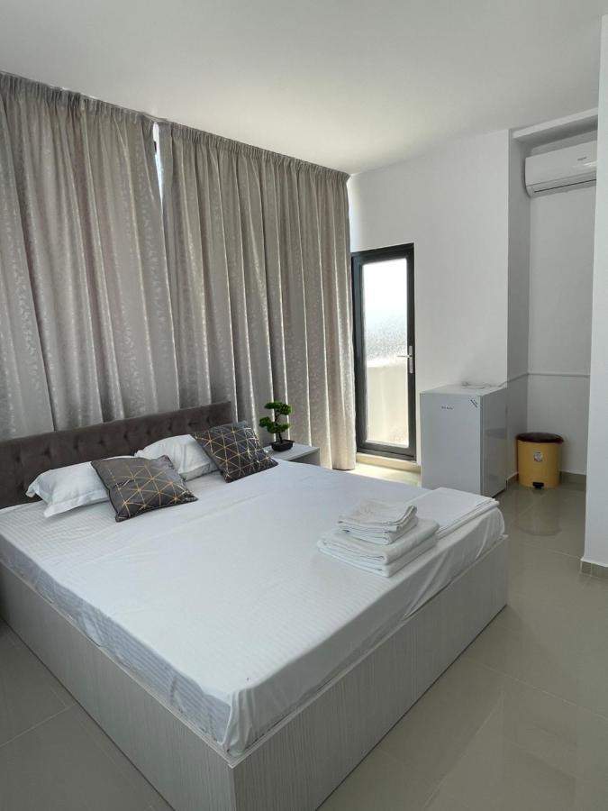 Aquazure Studio Residence 那沃达利 外观 照片