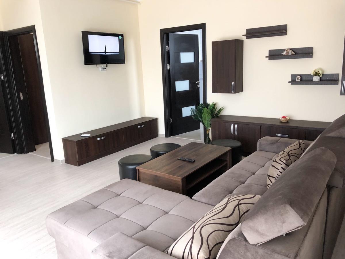 Aquazure Studio Residence 那沃达利 外观 照片